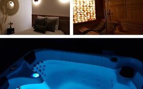 Repos Et Convivialite, Wellness, Spa, Sauna, Piscine